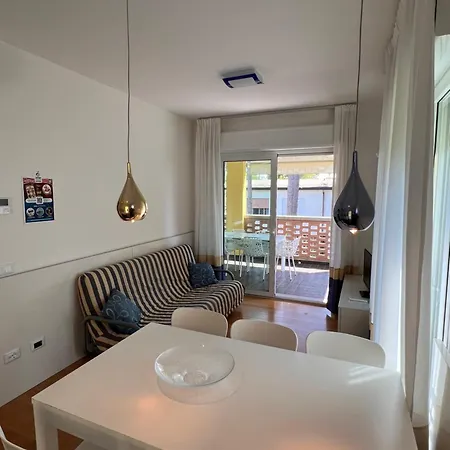 Residenza Leo * Μπιμπιόνε