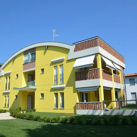 Residenza Leo Апартаменти